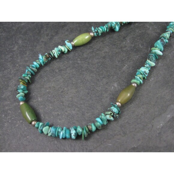 Vintage Turquoise Chip Necklace 16.5 Inches - Picture 7 of 7